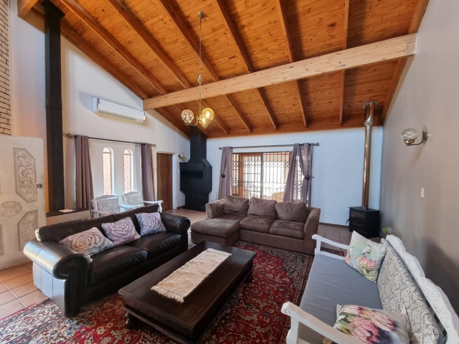 To Let 3 Bedroom Property for Rent in La Provance Free State